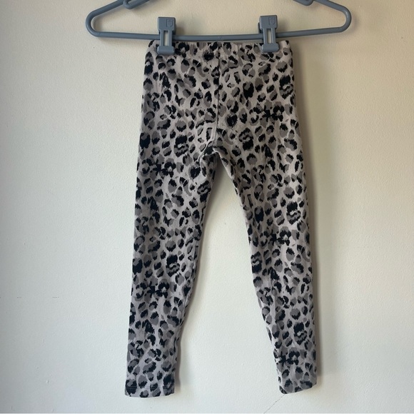 🌼 5/$25 Old Navy Girls Leopard Print Leggings Gray Black Size 5T - Picture 8 of 8